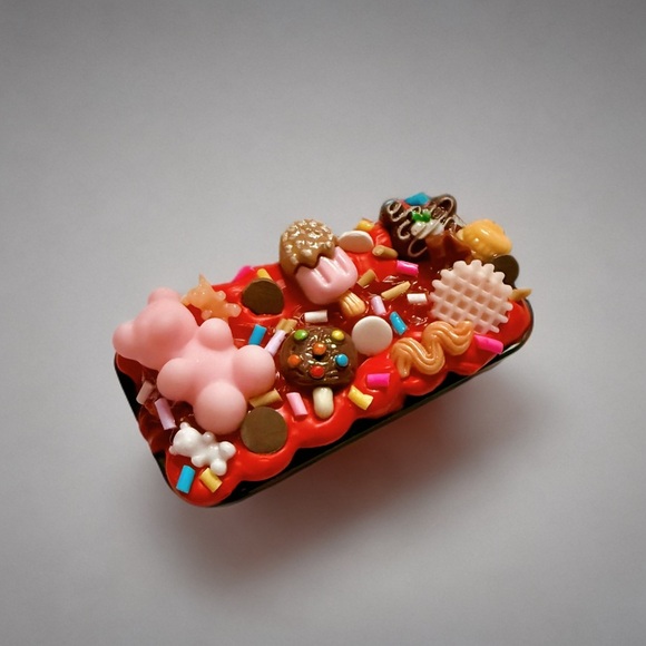 Decoden Mini Tin Box, Red Velvet Sweets Kawaii Junk Case Eyelashes Pill Holder - Picture 3 of 7